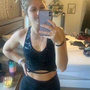 Fabletics sports bra crop